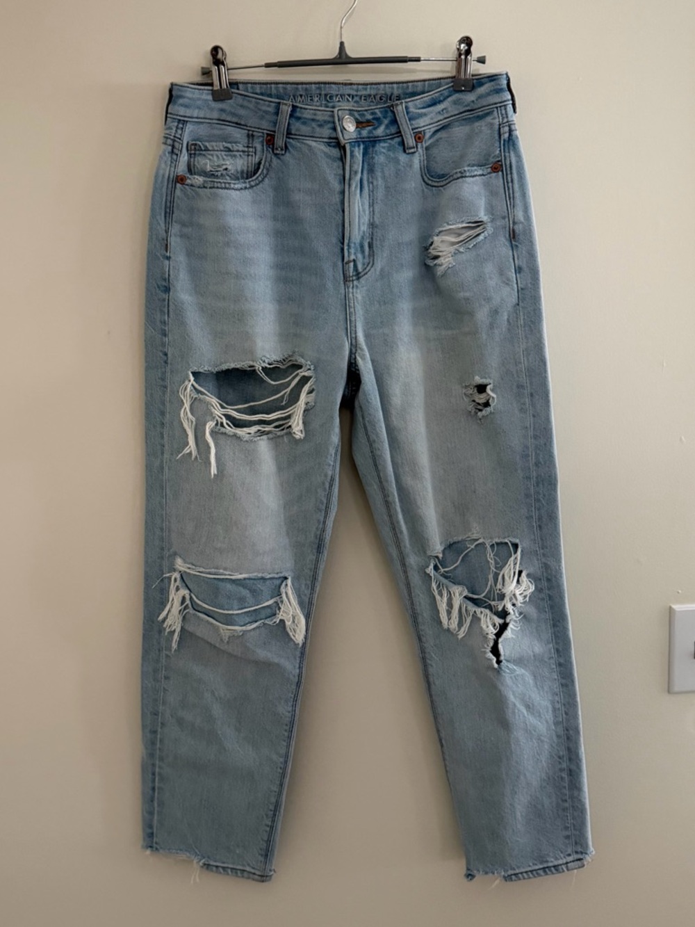 4 Short American Eagle Mom Jeans- High Waisted Straight Leg Denim Jeans